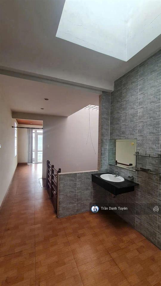 Bán nhà 4 tầng mặt tiền khu phố hàn đường tô hiến thành  nha trang