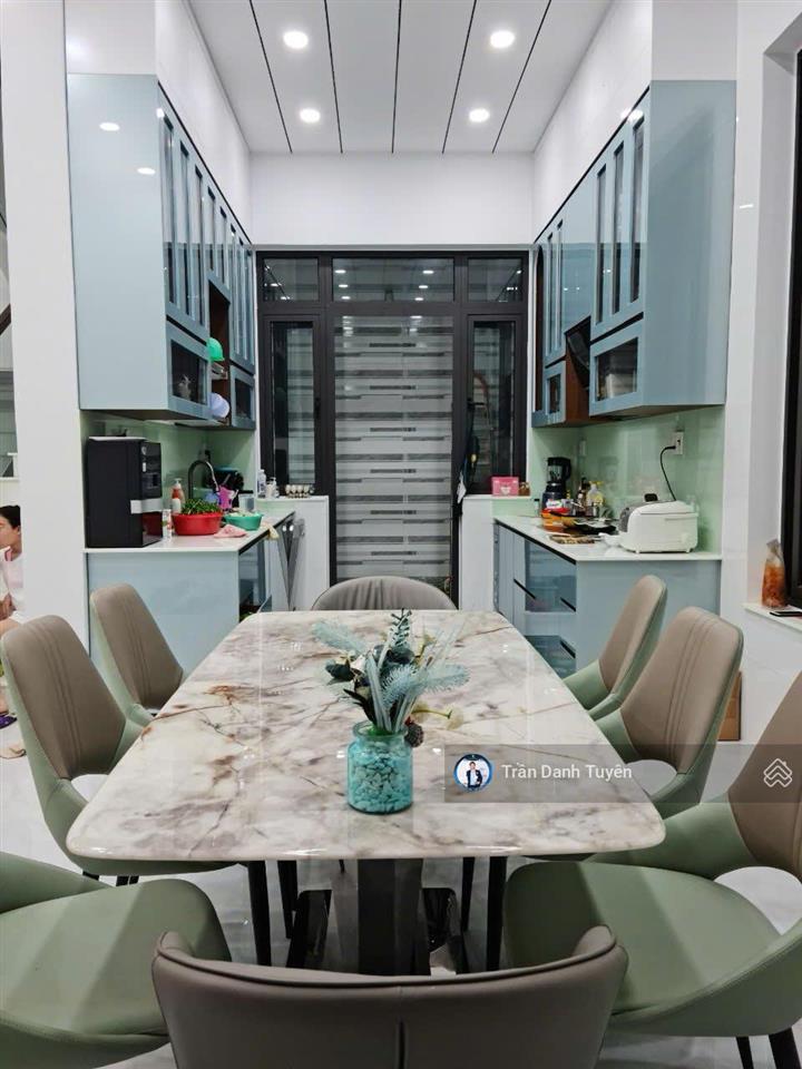 Căn biệt thự trong phố siêu đẹp có hồ bơi khu bàn cờ tttp nha trang đường lê chân
