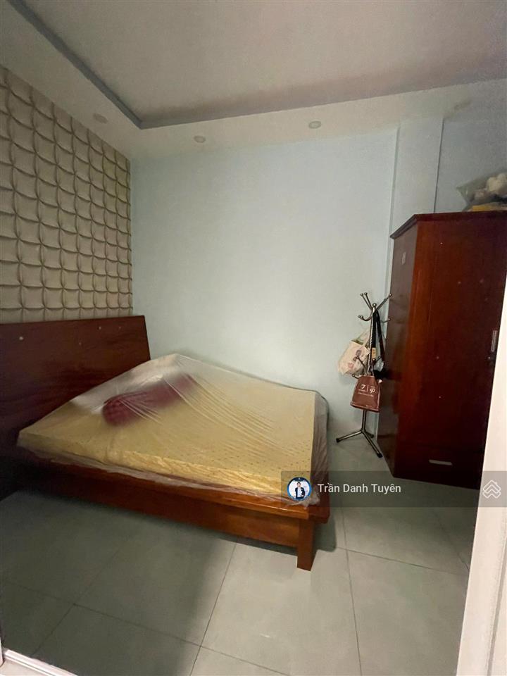 Bán nhà 4 tầng mặt tiền đường hồng bàng  tttp nha trang