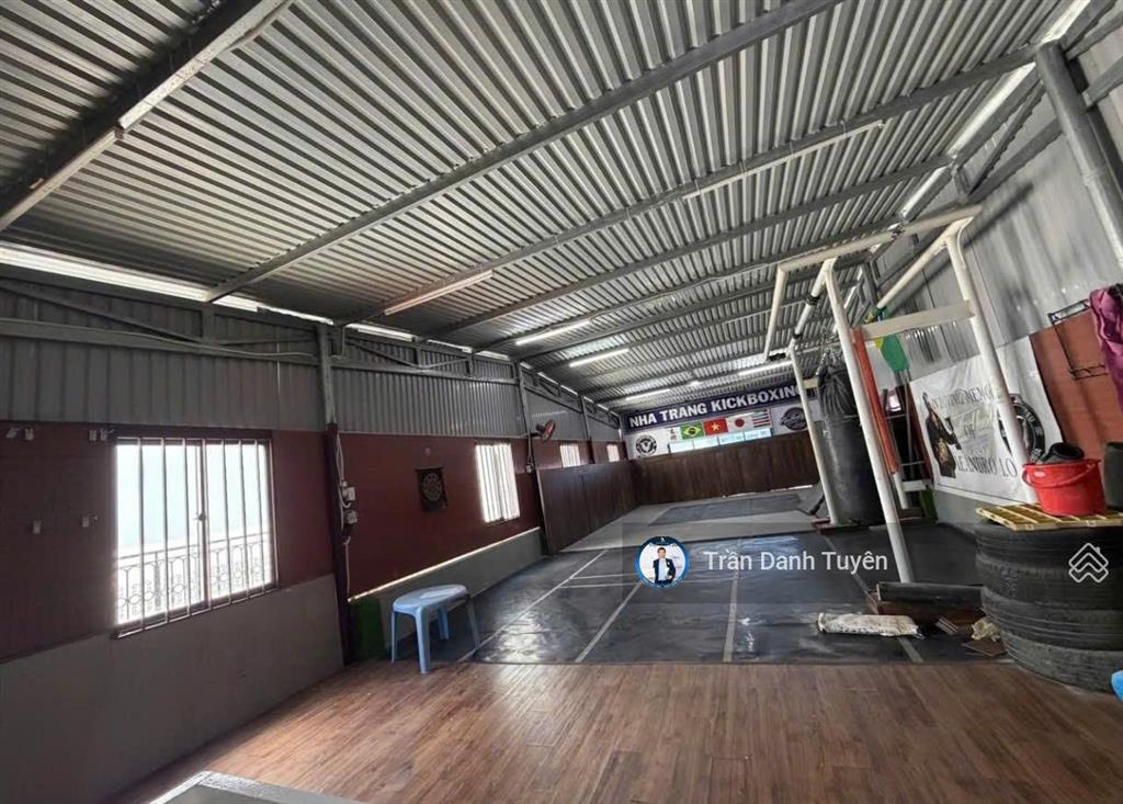 Bán nhà 4 tầng 2 mặt tiền lê đại hành  trung tâm bàn cờ nha trang