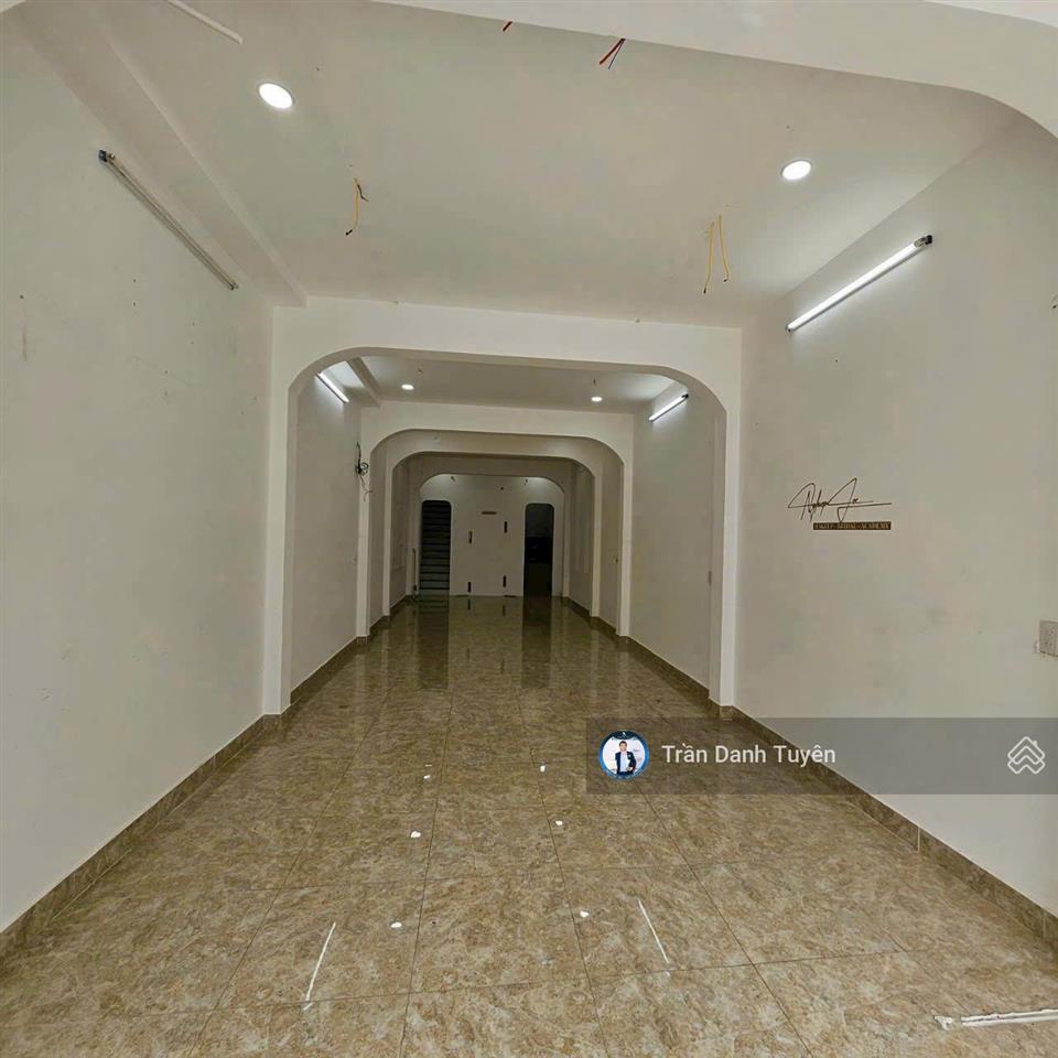 Bán nhà mặt tiền kinh doanh đường ngô đức kế khu bàn cờ tt phố biển nha trang