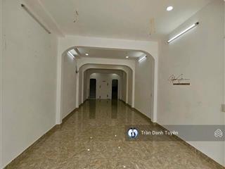 Bán nhà mặt tiền kinh doanh đường ngô đức kế khu bàn cờ tt phố biển nha trang