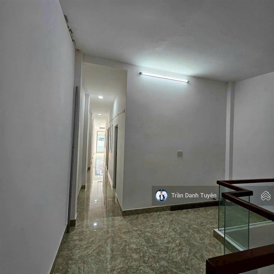 Bán nhà mặt tiền kinh doanh đường ngô đức kế khu bàn cờ tt phố biển nha trang