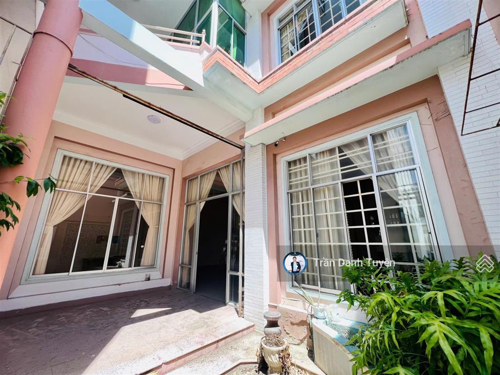 Bán nhà ngô đức kế khu bàn cờ tttp nha trang ngang 9,8m siêu hiếm.