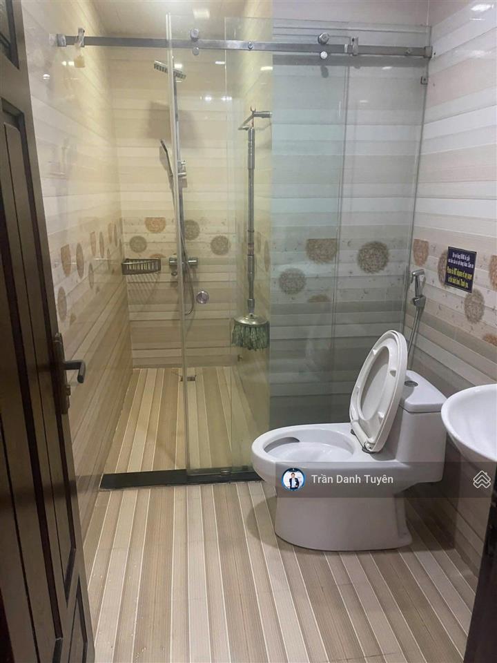 Bán nhà 6 tầng có sẵn 9 căn hộ cho thuê tại đường hoàng diệu, nha trang