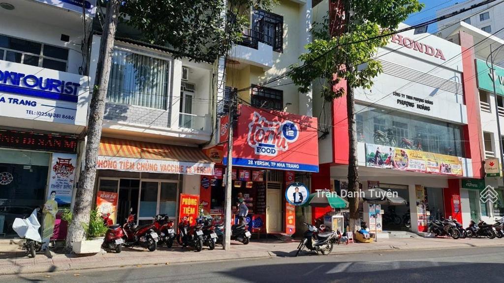 Hàng hiếm bán nhà 6 tầng mặt tiền đường yersin  trung tâm nha trang thông thẳng ra biển trần phú