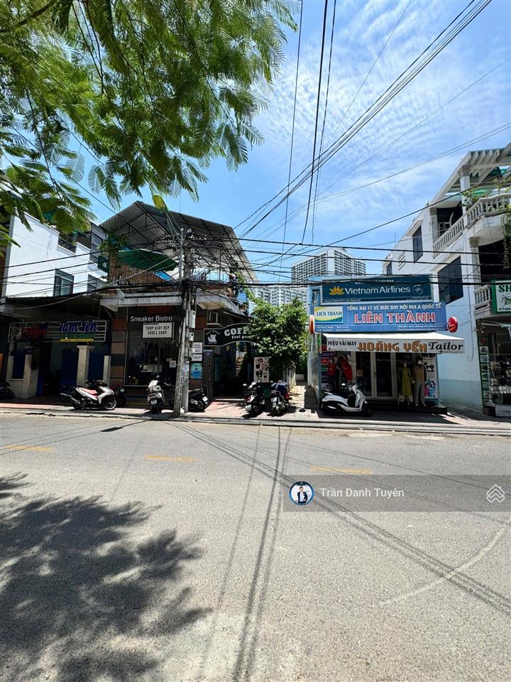 Bán nhà 4 tầng mặt tiền bạch đằng, trung tâm kinh doanh sầm uất nha trang