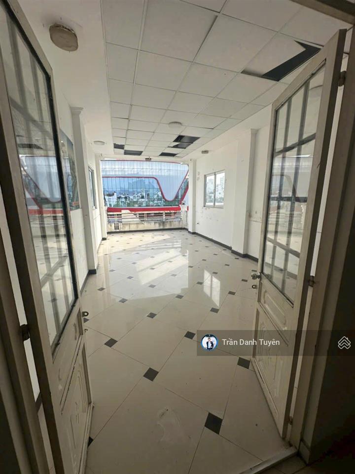 Bán gấp nhà 4 tầng đường thái nguyên đối diện nhà thiếu nhi, gần vincom. cách biển 3 phút đi xe