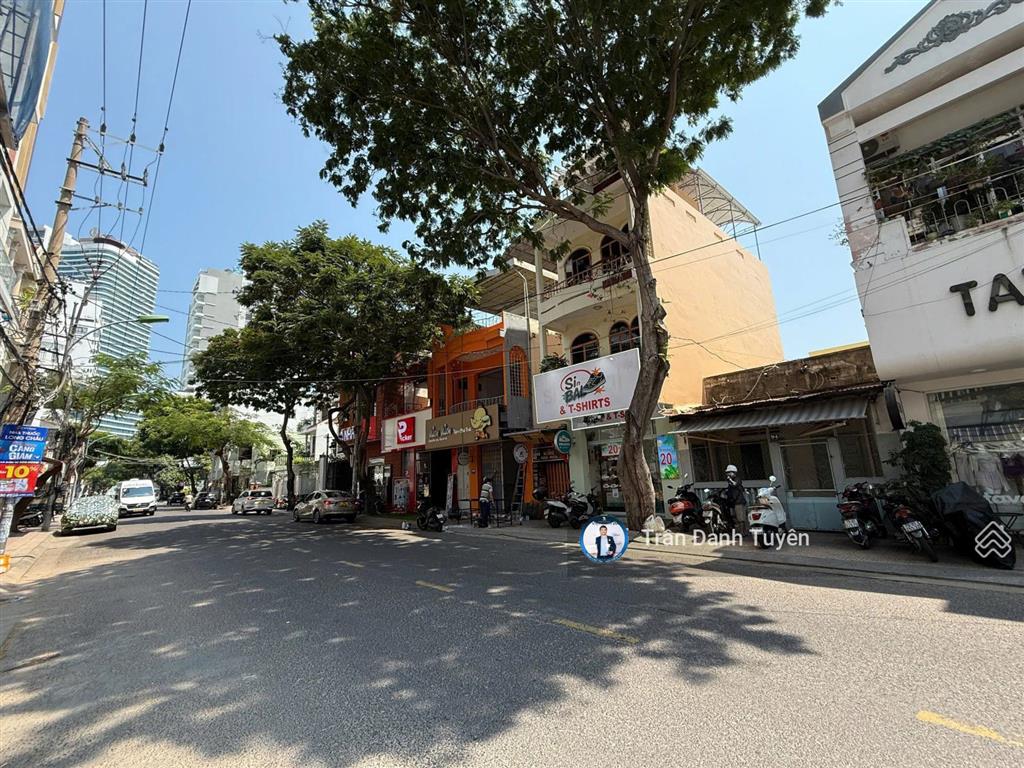 Bán đất 2 mặt tiền đường dã tượng cách biển trần phú chỉ 50m  sổ hồng vuông vắn