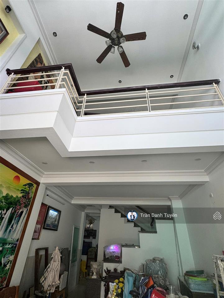 Hạ thêm 400 triệu cần bán nhanh. nhà 3 tầng 1 lửng mặt tiền  ngay chợ xóm mới kinh doanh sầm uất