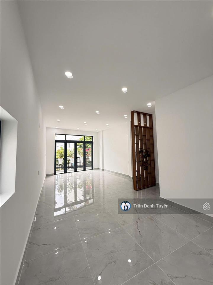 Bán gấp nhà mới xây kiên cố mặt tiền đường phương câu, p. nha trang.