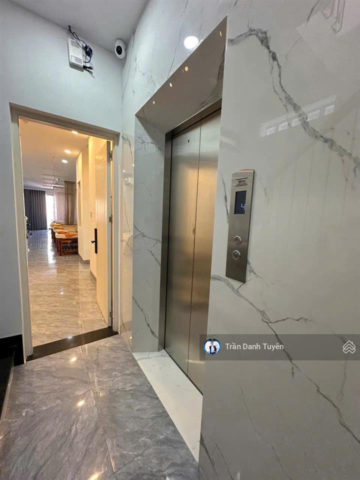 Bán nhà 4 tầng mới đẹp đường ngô gia tự  nha trang, có thang máy