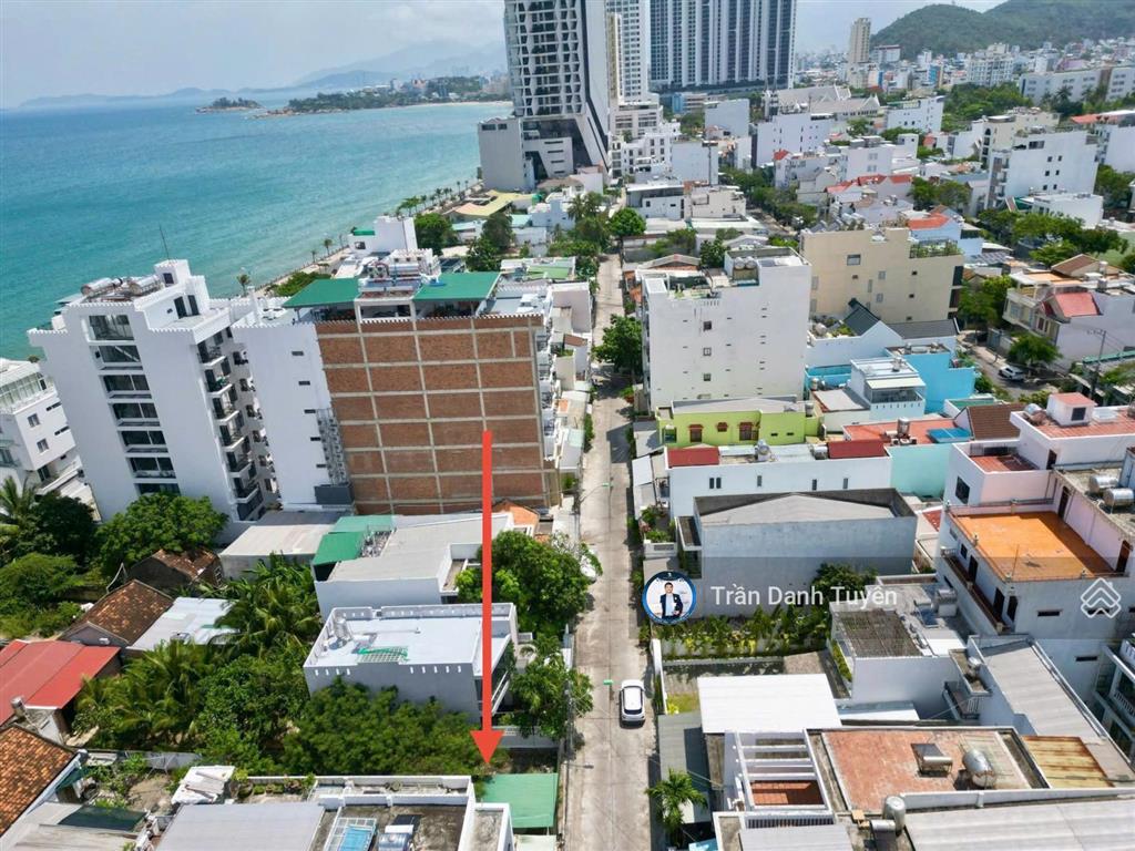 Bán nhanh lô đất gần biển đường dương hiến quyền  nha trang, ngang gần 10m