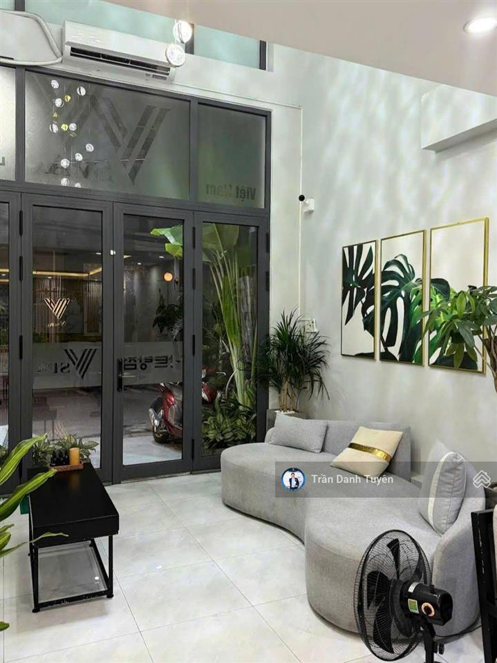 Hạ giá bán nhanh căn nhà siêu đẹp đầu đường mê linh sát minh khai cách biển chỉ 500m