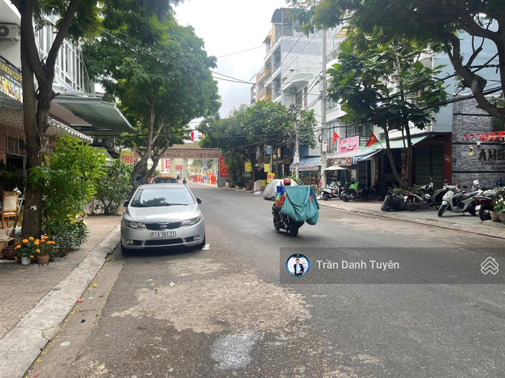 Bán tòa căn hộ hẻm ô tô thông đường biệt thự, phố tây nha trang
