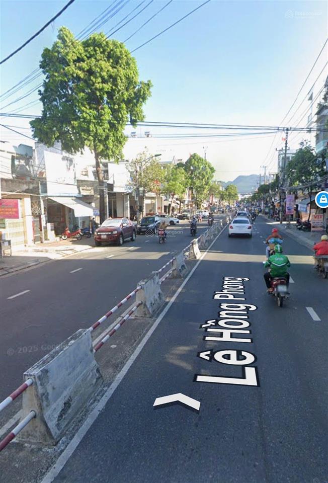 Bán 2 lô đất liền kề tặng nhà cấp 4 mặt đường lê hồng phong, nha trang