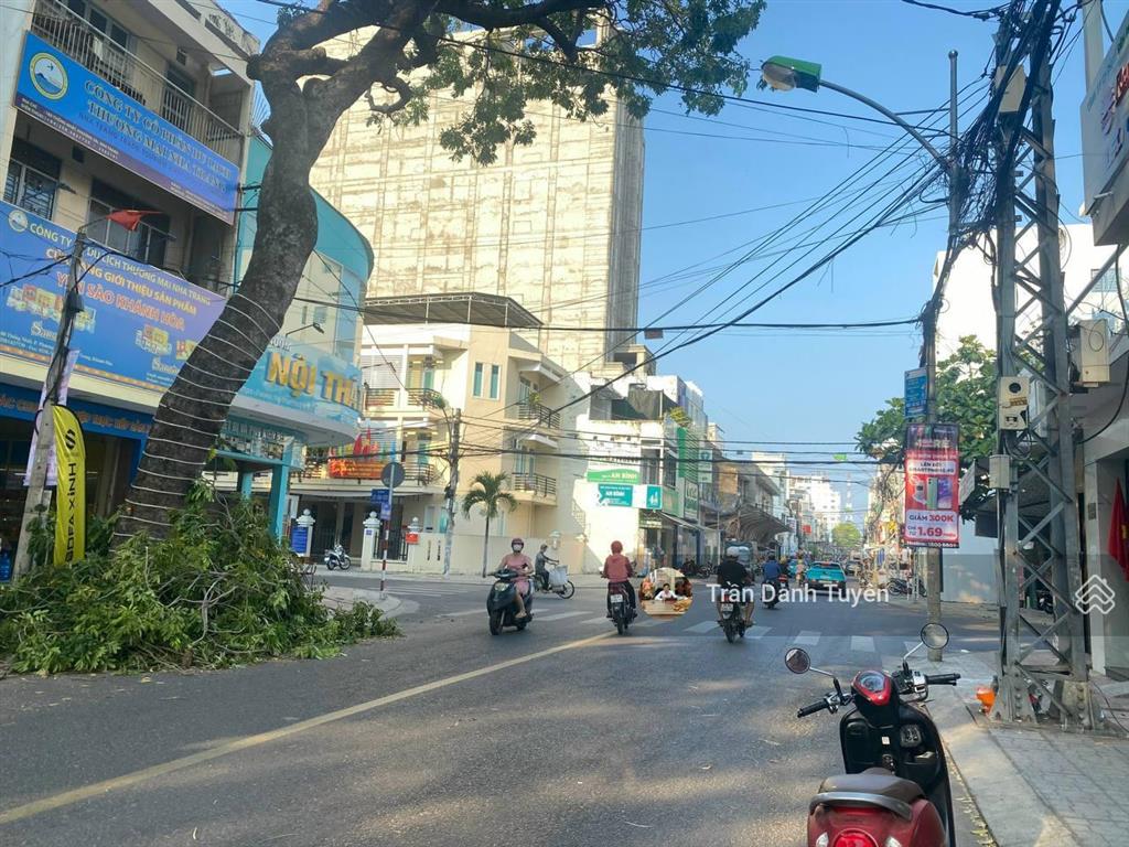 Cần bán tòa nhà mới mặt tiền thống nhất, thành phố nha trang, trục chính kinh doanh cao cấp