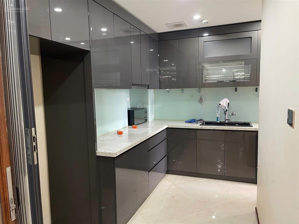 Chủ bán căn 4 ngủ e4 yên hòa park view 180m, bc đông nam, full nt nhỉnh 22 tỷ giá có tl.0936 833 ***