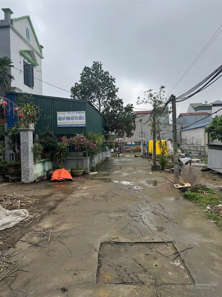 Chính chủ bán đất giá tốt tp hưng yên, cách đường nv. linh 200m, ôtô đỗ cửa, 106 mét, giá 2,35 tỷ