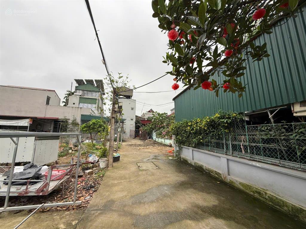 Chính chủ bán đất giá tốt tp hưng yên, cách đường nv. linh 200m, ôtô đỗ cửa, 106 mét, giá 2,35 tỷ