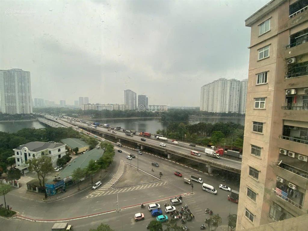 Gia đình bán căn ct4a2 bắc linh đàm, hoàng mai, view hồ, dt 139m, 3 ngủ xịn sò, giá bán 11 tỷ