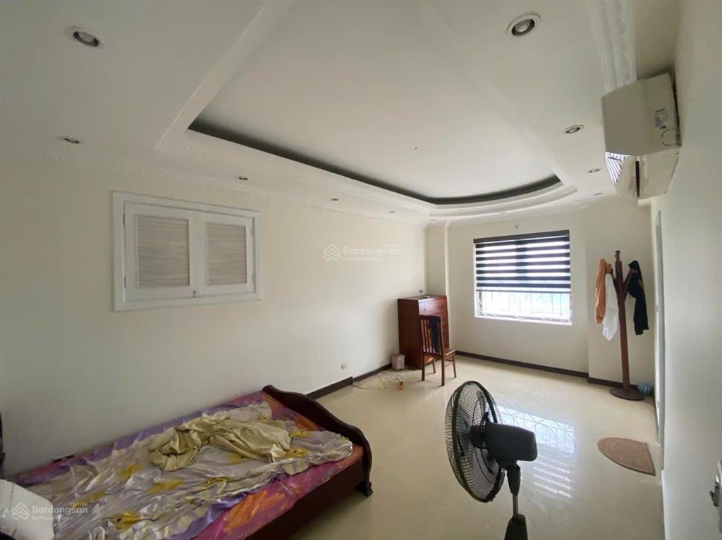 Gia đình bán căn ct4a2 bắc linh đàm, hoàng mai, view hồ, dt 139m, 3 ngủ xịn sò, giá bán 11 tỷ