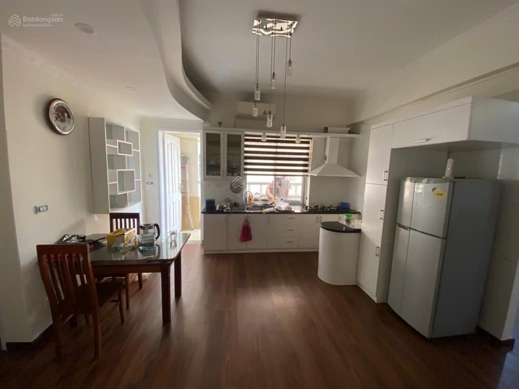 Gia đình bán căn ct4a2 bắc linh đàm, hoàng mai, view hồ, dt 139m, 3 ngủ xịn sò, giá bán 11 tỷ
