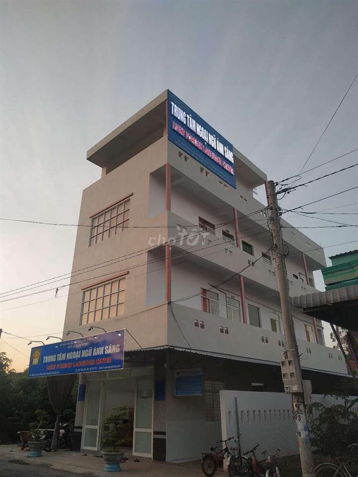 Em bán lổ nặng lắm, nhà xây mới rất đẹp