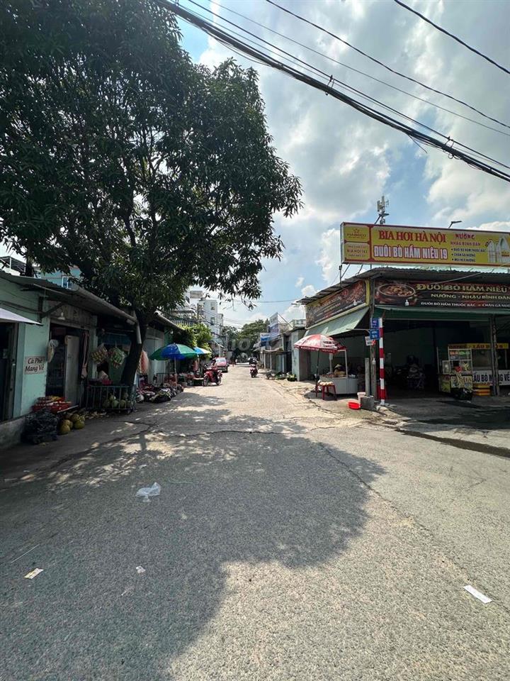 Cho Thuê Nhà  Kho Xưởng..Đường 7m Thông  XE tải..Gần LVK.HT.Dt:10x30m