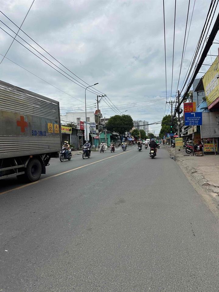 Cho Thuê Nhà Cấp 4 Mặt Tiền Lê Văn Khương .Dt:5x9m Vỉa hè KD Buôn Bán