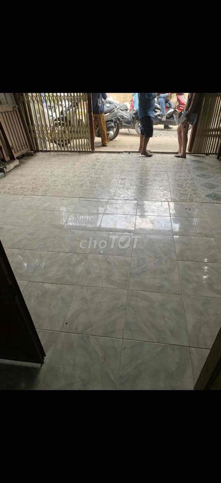 Cho Thuê Nhà 1 Lầu 3pn2wc Sân để 🚗..Còn Sạch sẽ Hẻm 5m Thới an..Q12 Cũ