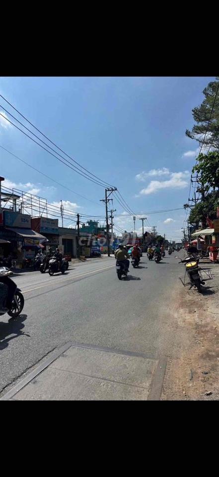 Cho Thuê Nhà Mặt Tiền LVK..Q12.,KD Buôn Bán..Dt:5x9m Cấp 4 Có Vỉa hè