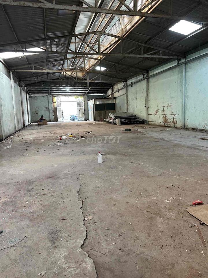Cho Thuê Kho Xưởng Cho Mọi ngah nghề..Hẻm Xe tải .HT. LVK.Q12Dt:10x30m