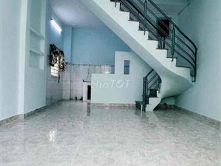Cho Thuê  Nhà 1 Lầu 2pn2wc.Sạch sẽ..Hẻm 🚗 sát LVK.Q12.Dt:4,5x9m