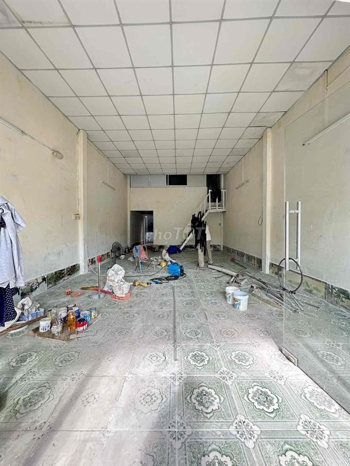 Cho Thuê Nhà Mặt Tiền LTR..Q12..Đúc Lửng 2pn Sơn mới sạch sẽ..Dt:6x16m