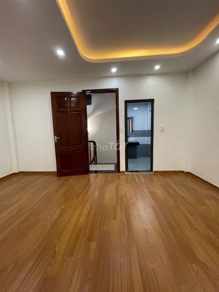 Cho thuê Nhà Phố Ngọc Trục-Đại Mỗ 5 tầng 35m2 -4PN 