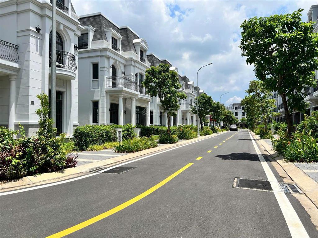 Cần giải quyết việc gia đình bán gấp căn bt đơn lập 480m² giá 45 tỷ amelie pmh