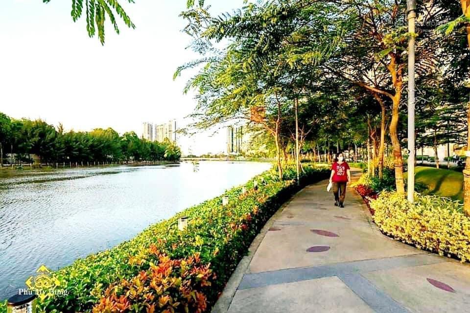 Midtown phú mỹ hưng 2pn, 90m², giá tốt 9 tỷ gọi ngay 0902 122 *** em quốc view sông