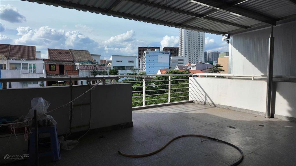Nhà phố thương mại mặt tiền hoàng quốc việt  q7 bán gấp 23 tỷ.