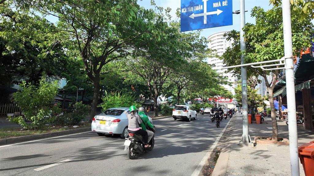 Nhà phố thương mại mặt tiền hoàng quốc việt  q7 bán gấp 23 tỷ.