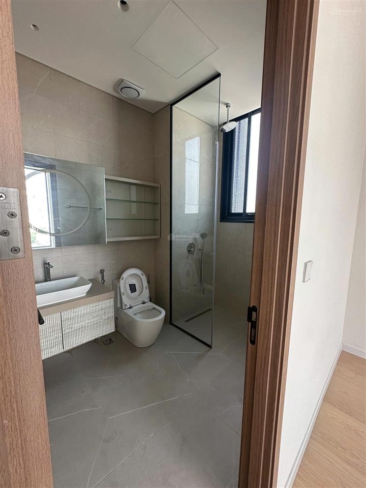 Penthouse aurora phú mỹ hưng, giá tốt 36 tỷ vnd, 145m2 + 125m2 sân vườn