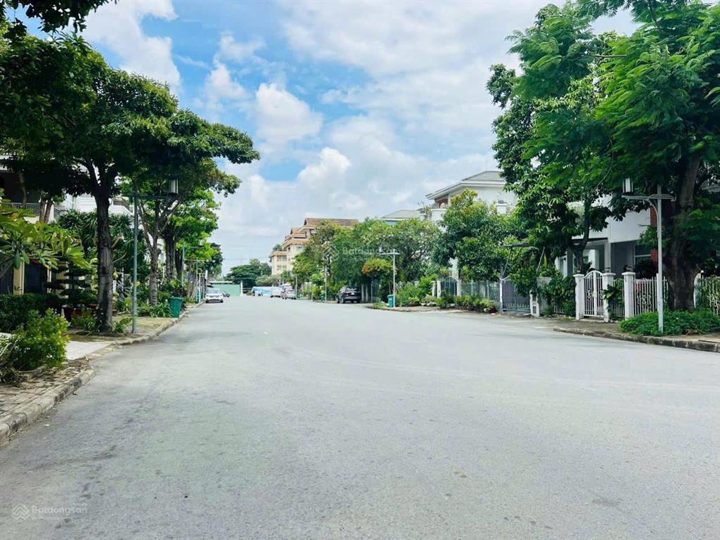 Biệt thự mỹ gia 2 vị trí góc 2 mặt tiền đường 17 và nội khu giá tốt 120 tỷ thương lượng