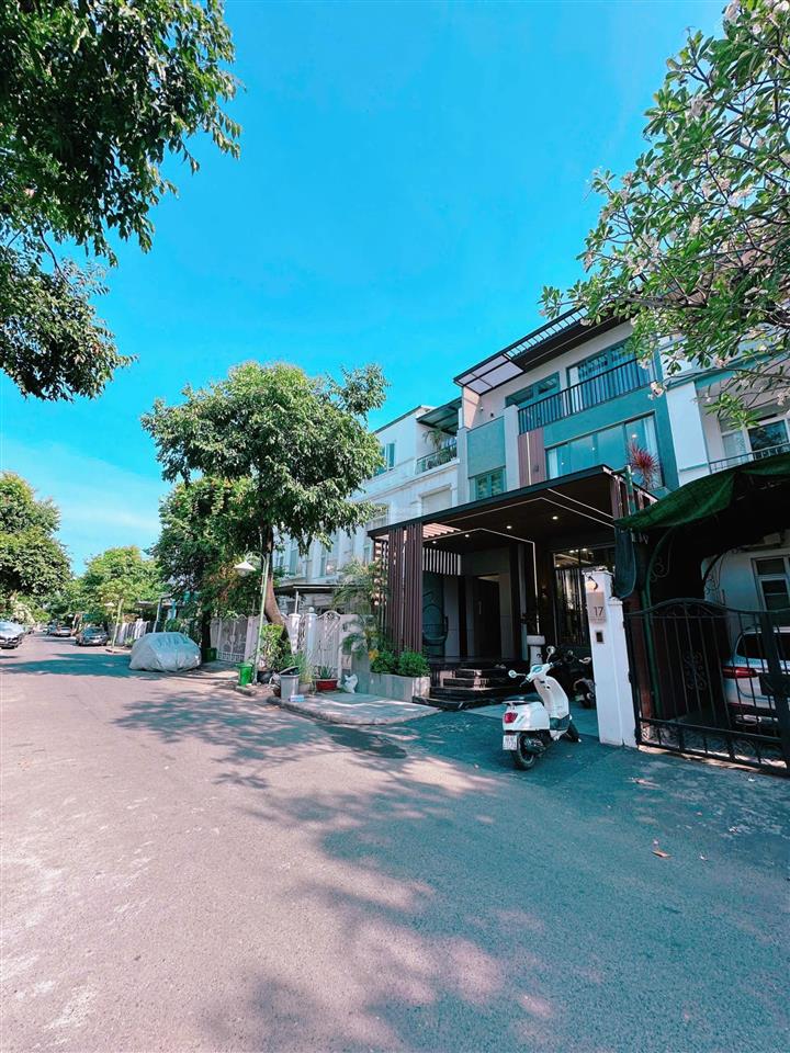Bán gấp căn biệt thự hưng thái 2 giá 35,8 tỷ nhà mới đẹp