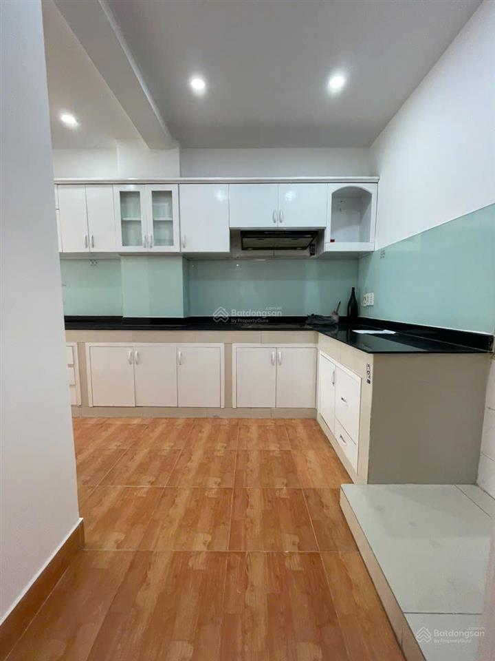 Cần bán gấp căn hộ mỹ thuận phường bình phú .  0909 626 ***
