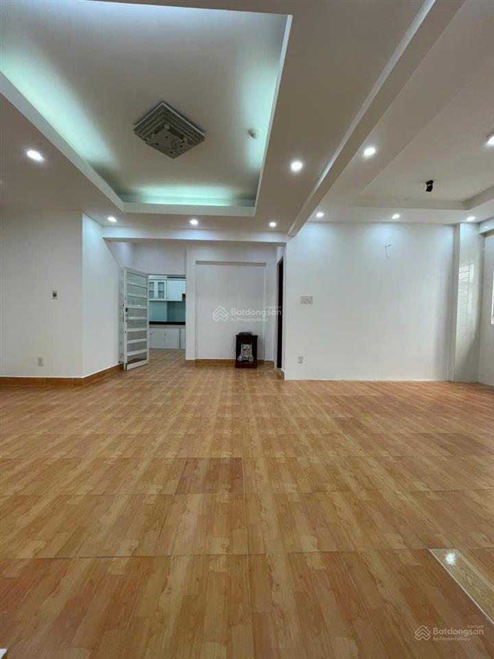 Cần bán gấp căn hộ mỹ thuận phường bình phú .  0909 626 ***