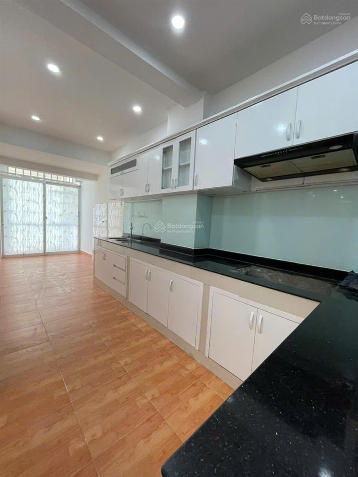 Cần bán gấp căn hộ mỹ thuận phường bình phú .  0909 626 ***