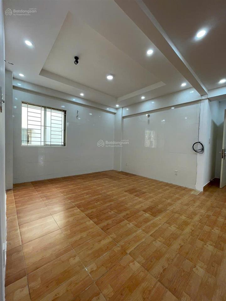 Cần bán gấp căn hộ mỹ thuận phường bình phú .  0909 626 ***