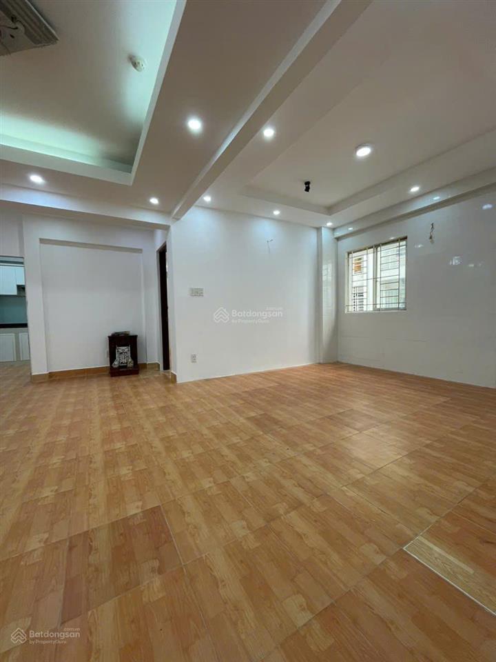 Cần bán gấp căn hộ mỹ thuận phường bình phú .  0909 626 ***