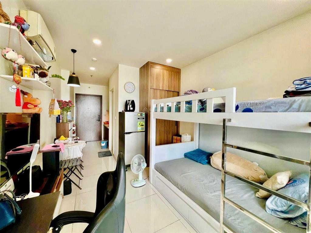 Cho thuê căn hộ officel central premium đường tạ quang bửu, p5, q8.  0909 626 ***