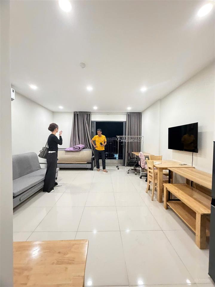 Cần cho thuê căn hộ officetel lavida plus q7.  0909 626 ***